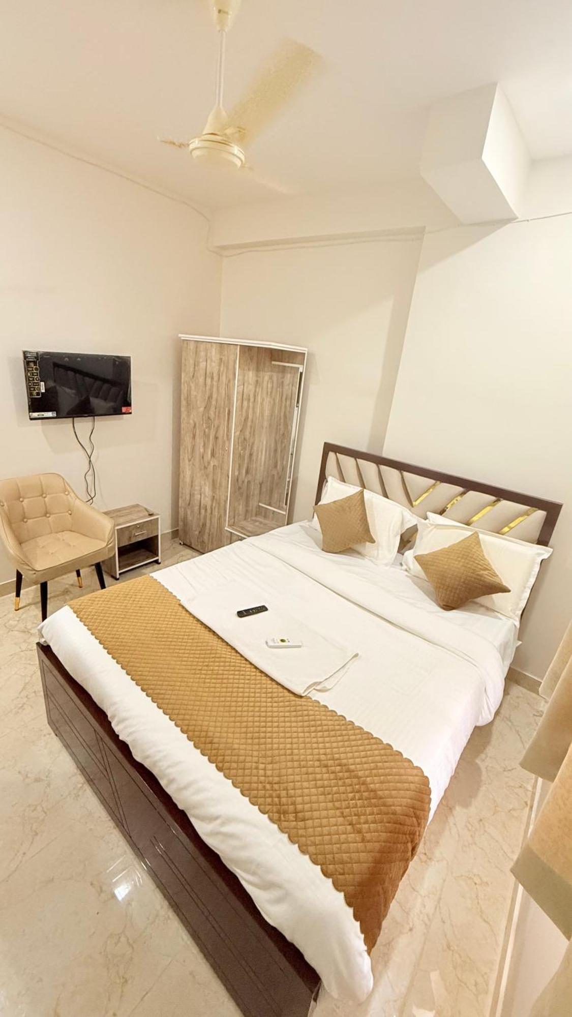 Vaaraahi Hotels Хайдарабад Экстерьер фото
